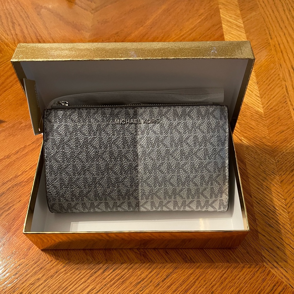 NWT Michael Kors Silver and Black Wristlet